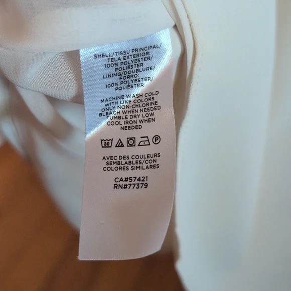 Ann Taylor Sleeveless Blouse - Picture 6 of 7